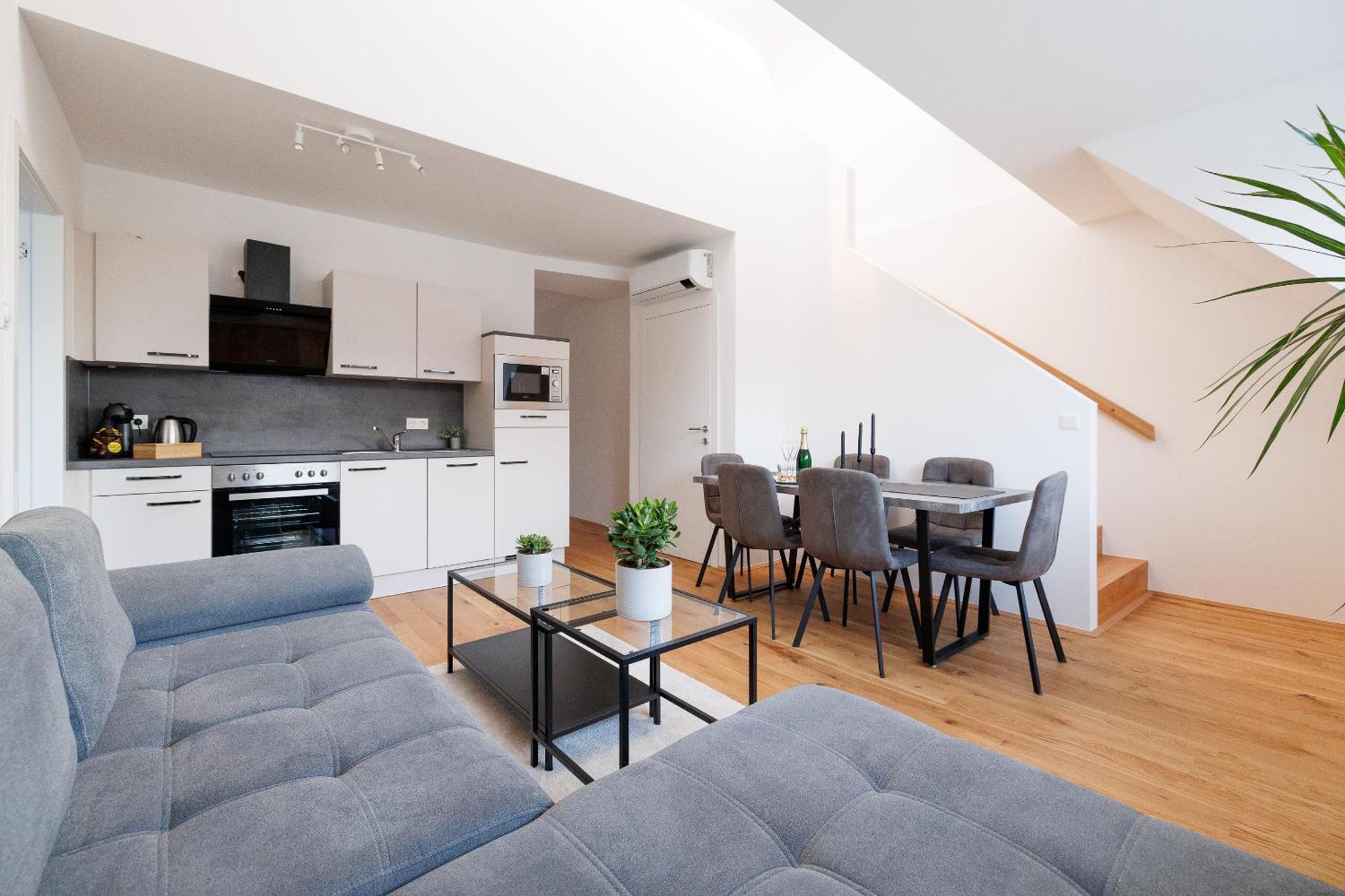 Symphony Apartments 41 - Modern Loft With Terrace And Grill In Central Location Bécs Kültér fotó
